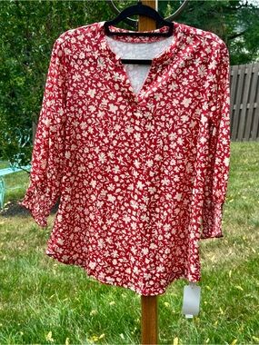 Lomon NWT Red Floral 3/4 Sleeve Split Neck Blouse Womens Pull On L Or XL
